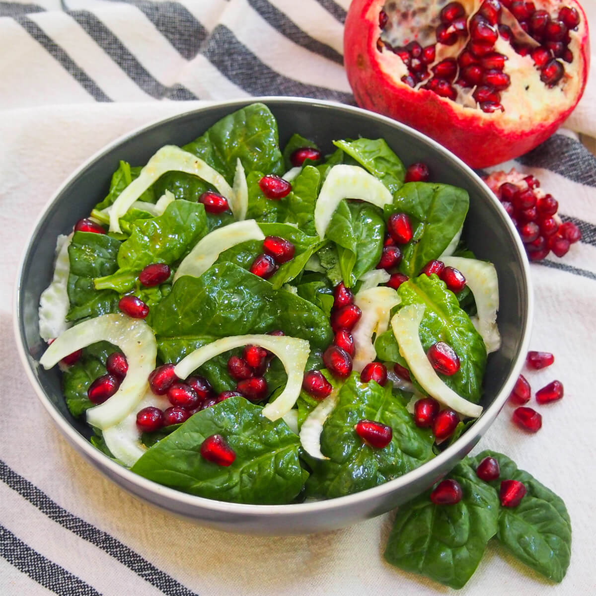 Spinach pomegranate salad - Caroline's Cooking